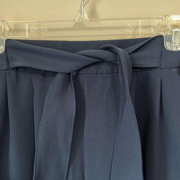Lululemon Noir Crop Pant Navy Wide Leg High Rise Belted Tie Waist Capri Sz 4 - Picture 4 of 15